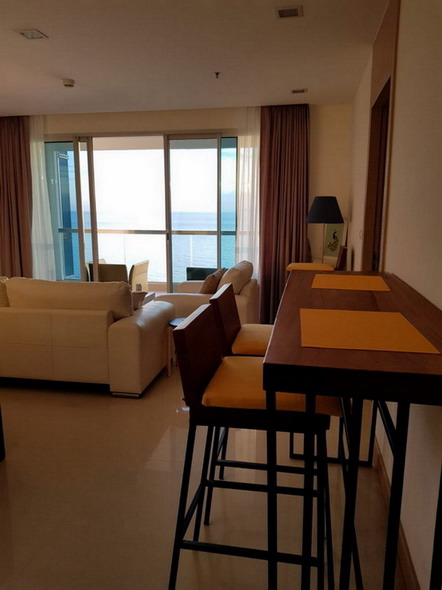 Luxury Condominium for Rent in Wong Amat Beach Pattaya