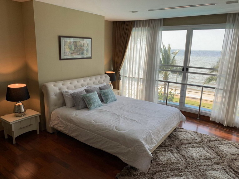 Luxury Beachfront Condominium for Rent in Naklua, Pattaya