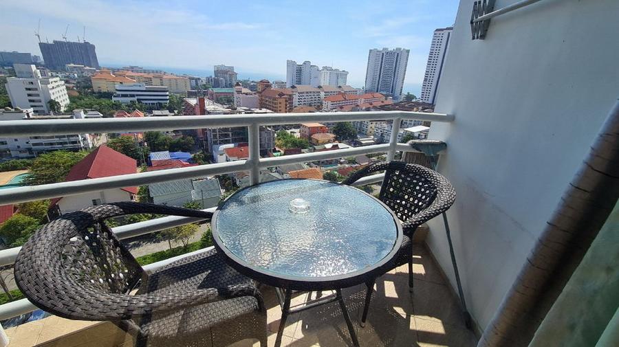 Large 1 Bedroom Condominium for Sale and Rent Jomtien, Pattaya