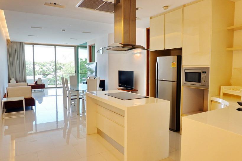 Beachfront 3 Bedrooms Condo for Rent Wong Amat Beach Pattaya