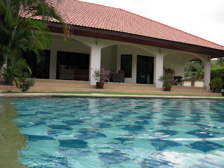 Nice Family Home for Rent in Pong, East Pattaya