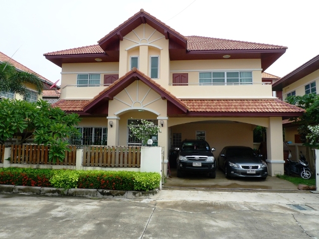 2 storey house for sale