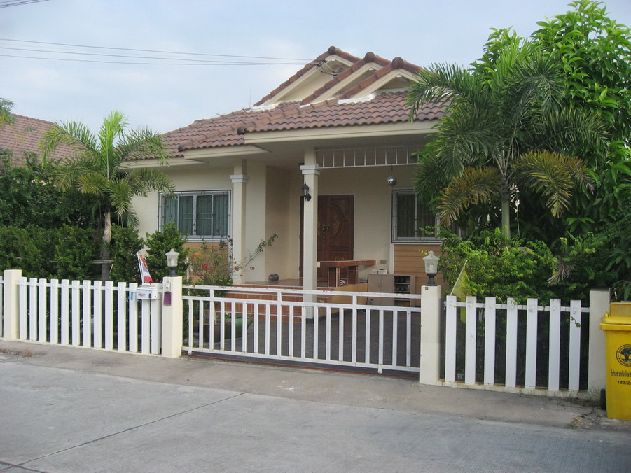 Quick house for sale 3 bed 2 baht  252 Sqm.