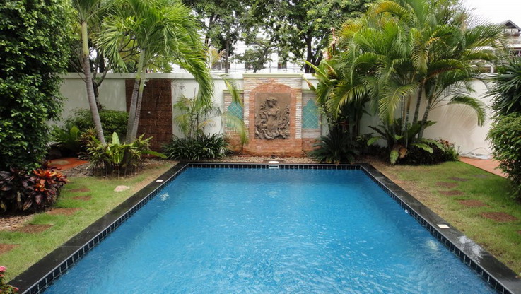 Pattaya House for Rent on Pratamnak Hill