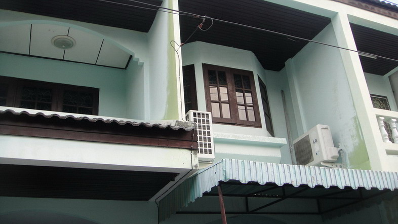 2 Storey Town House For Rent