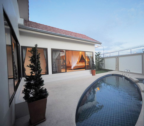 3 Bed House With Private Pool for Rent