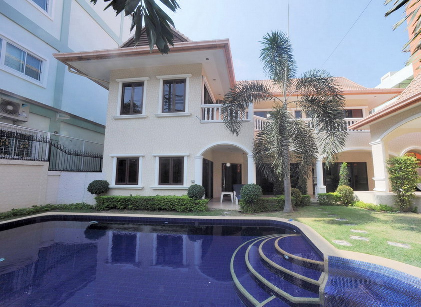 House for Sale or Rent on Pratamnak Hill
