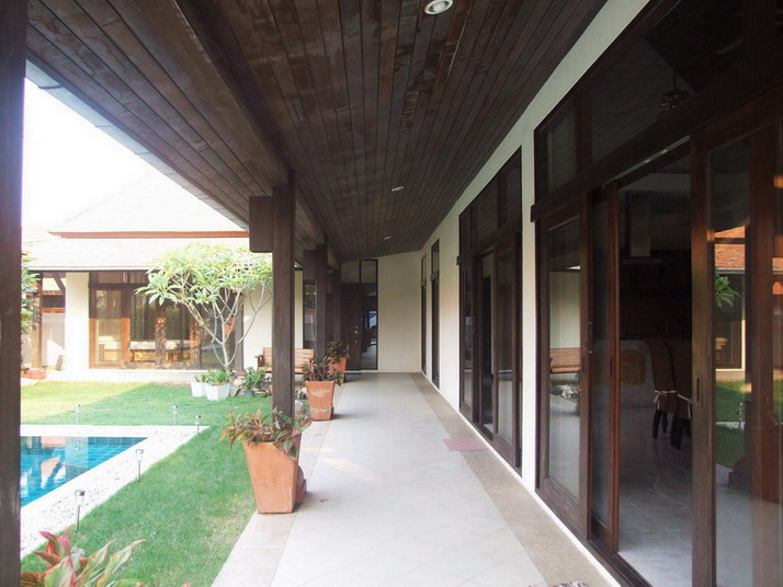 4 Bedroom House with Pool for Rent in Mabprachan Reservoir, Pattaya, Chonburi.