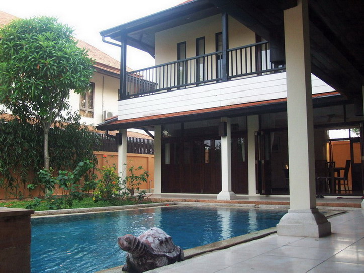 2 Storey Private Pool House for Rent