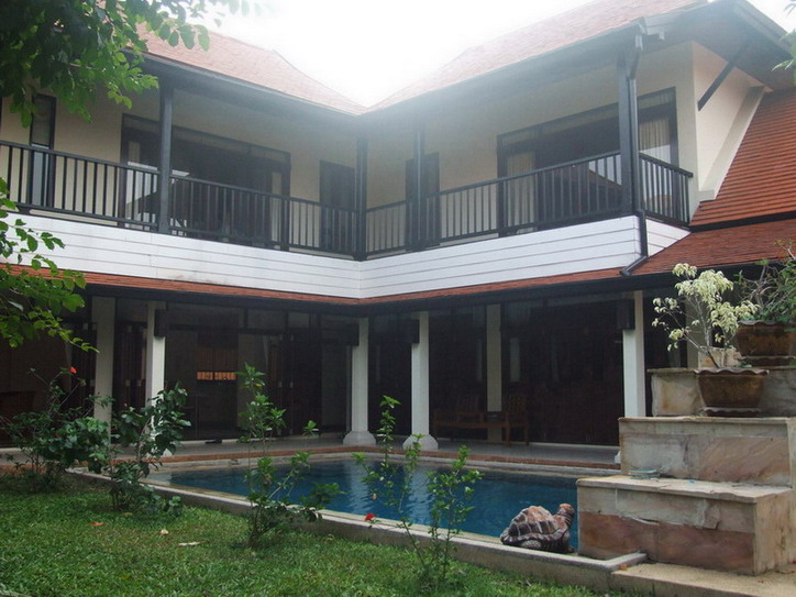 2 Storey Private Pool House for Rent