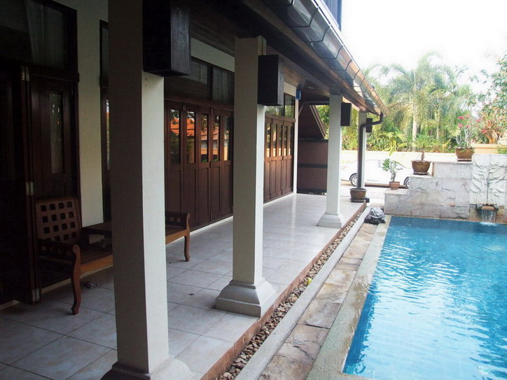 2 Storey Private Pool House for Rent