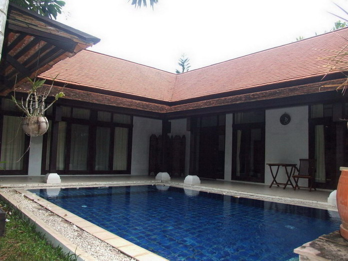 Private Pool House for Rent