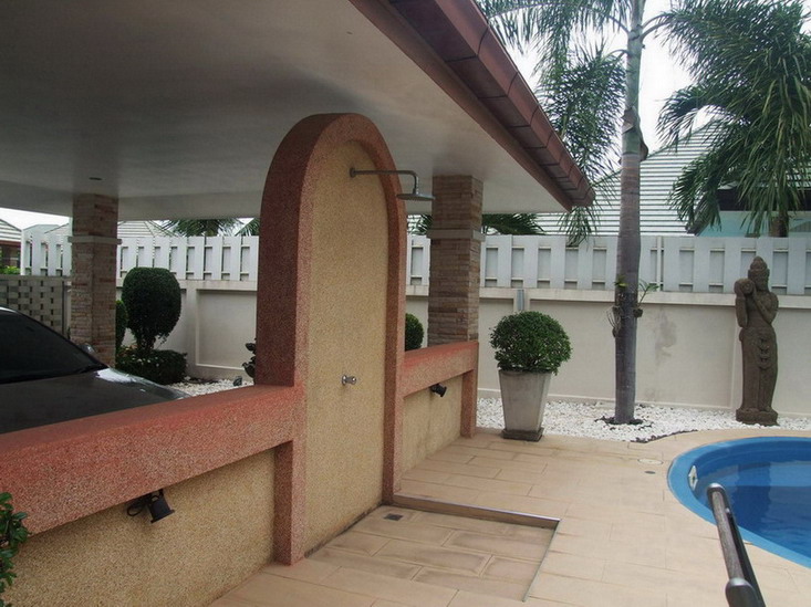 Luxury House For Rent in East Pattaya