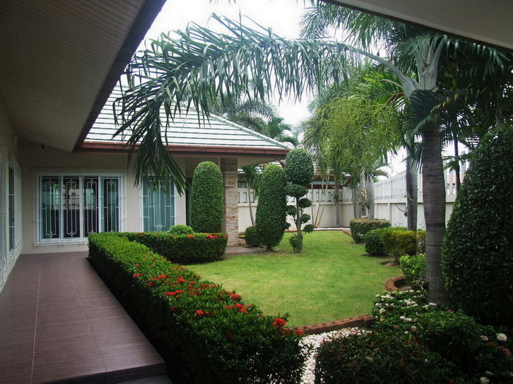 Luxury House For Rent in East Pattaya