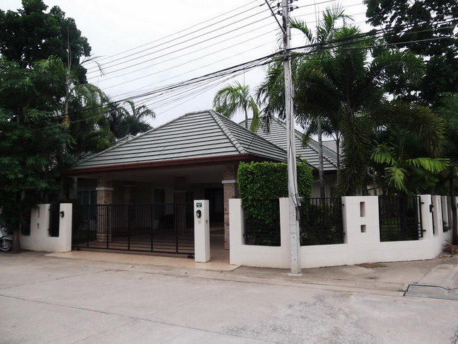 Luxury House For Rent in East Pattaya