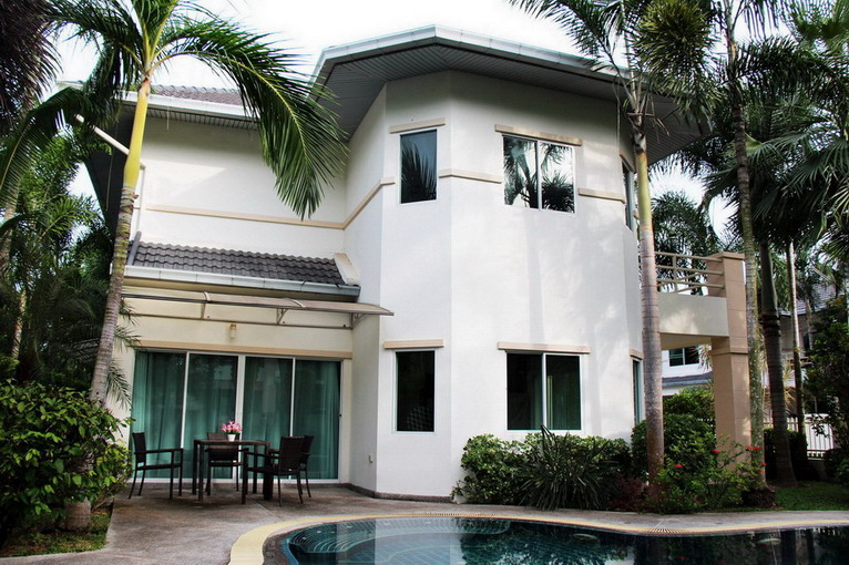 The Beautiful Modern Pool-Villa for Sale in East Pattaya