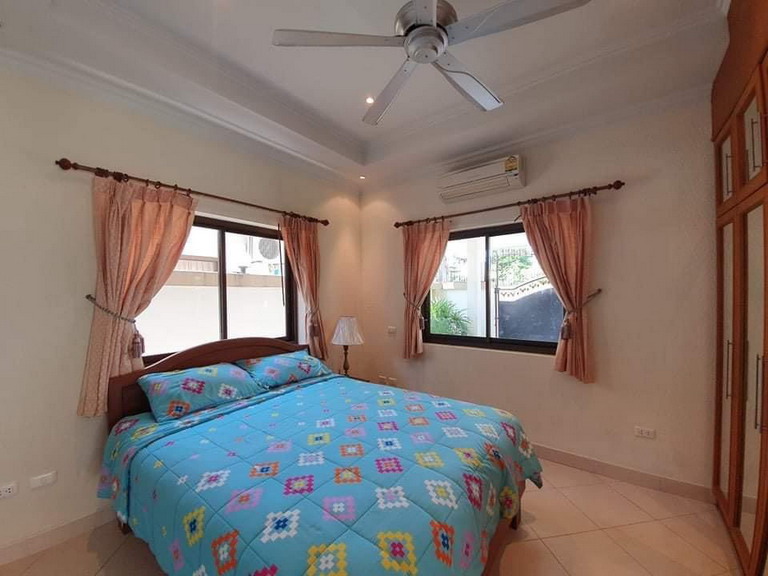 3 Bed House With Private Pool for Rent Jomtien