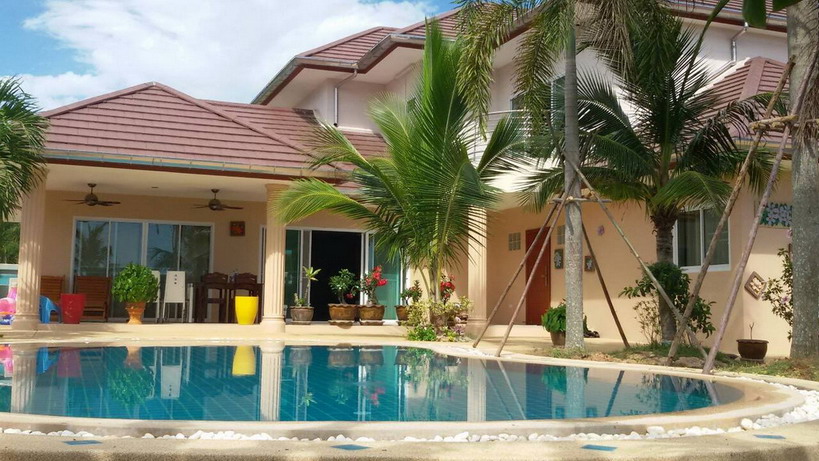 2 Storey Single House for Rent in Bang Saray, Sattahip