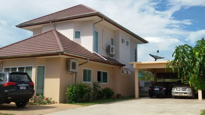 2 Storey Single House for Rent in Bang Saray, Sattahip
