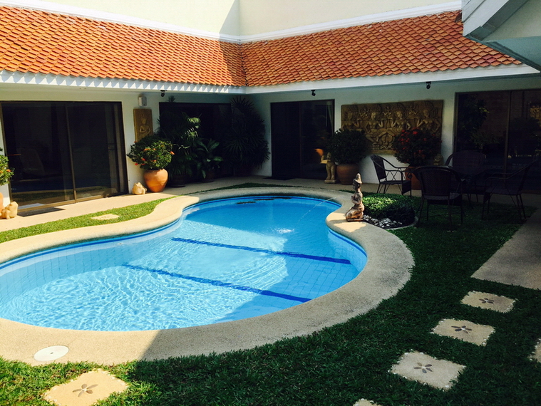 3 Bedrooms Pool Villa for Rent in South Pattaya