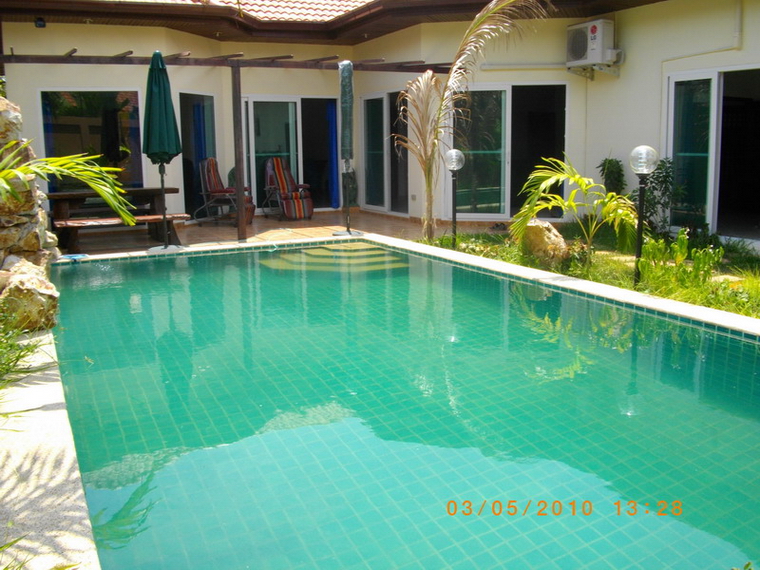 Pool villa In Pratamnak Area for Rent