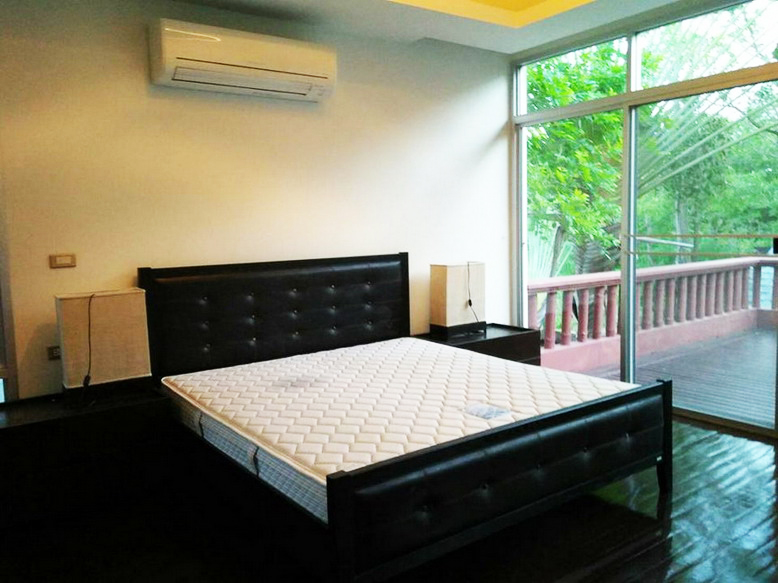 2 Storey House for Rent in Na Jomtien Pattaya Thailand