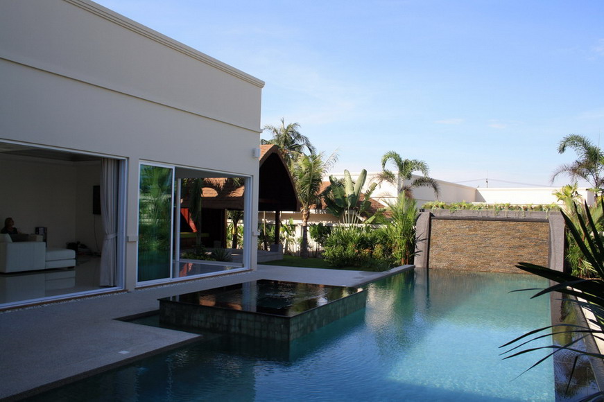 QUICK SALE!!! Luxury Homes for Sale, Pattaya Thailand