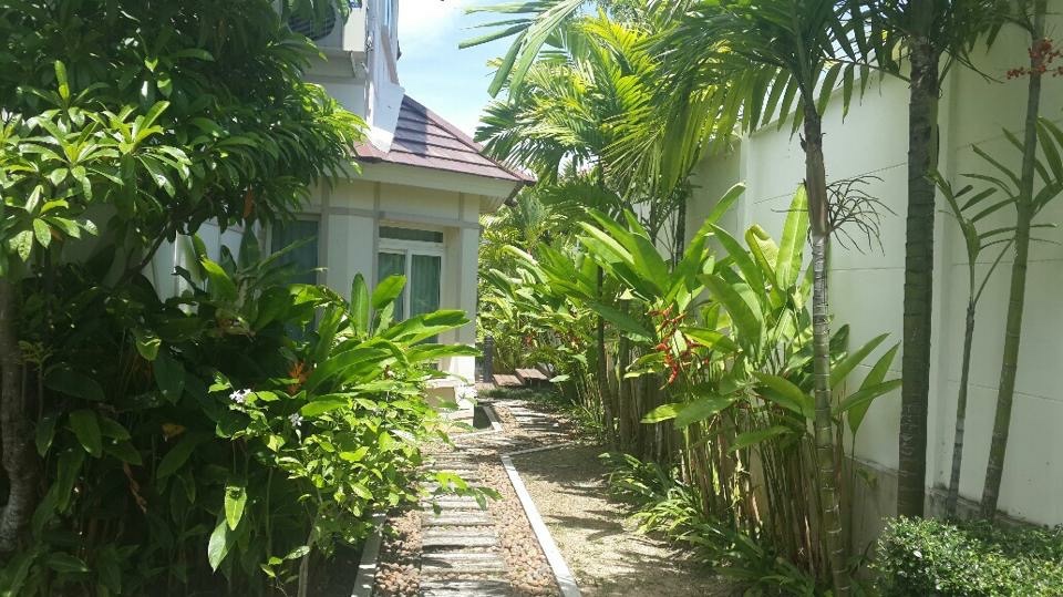 Big Pool Villa for Sale in Pattaya