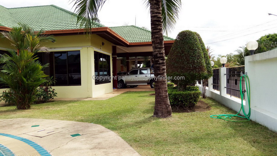 Pool Villa for Sale and Rent East Pattaya