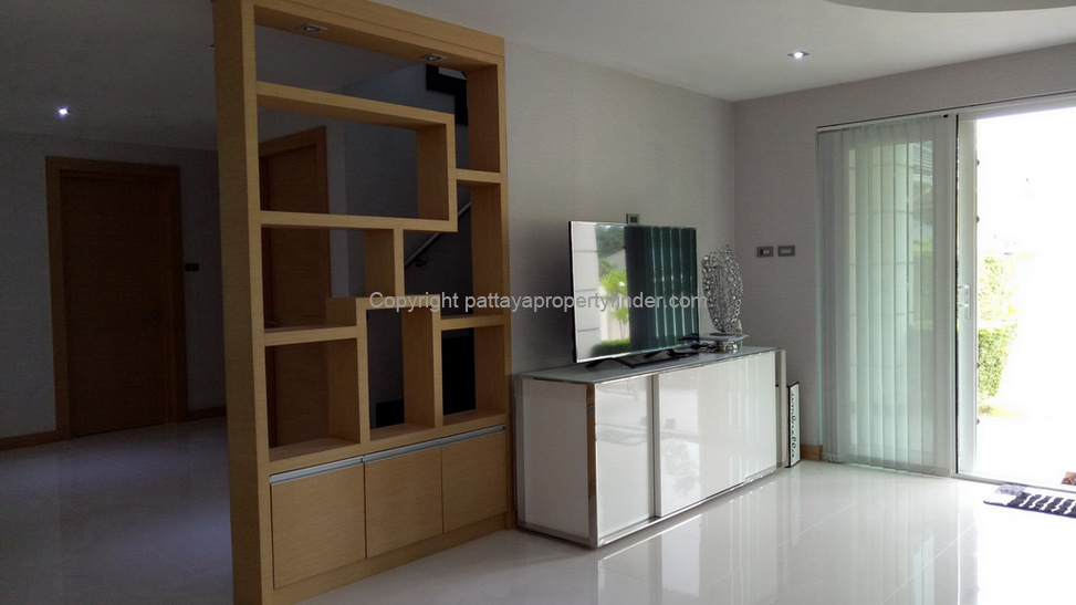 NEW Executive Homes for Rent in East Pattaya Thailand