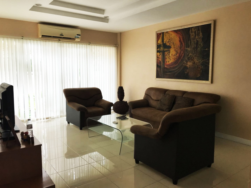 Townhouse For Rent in East Pattaya