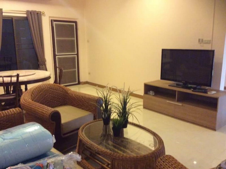 5 Bedrooms House for Rent on Thappraya rd. Pattaya