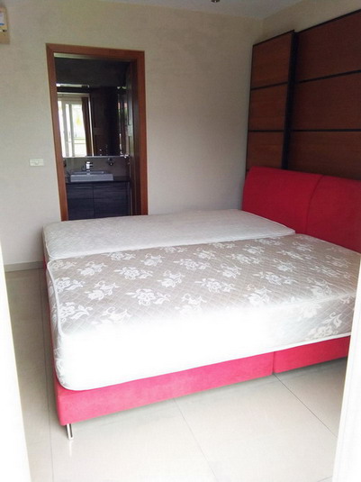 Villa 5 Bedrooms with Sea View in Pattaya
