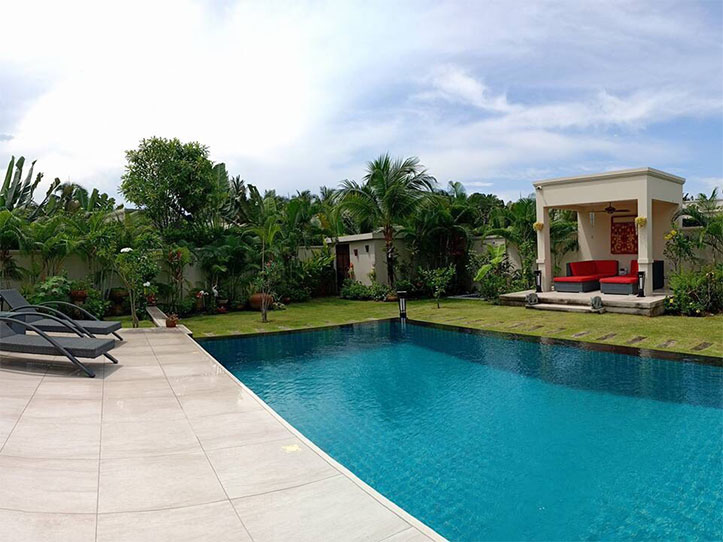 Luxury House for Sale in Pong, Pattaya Thailand