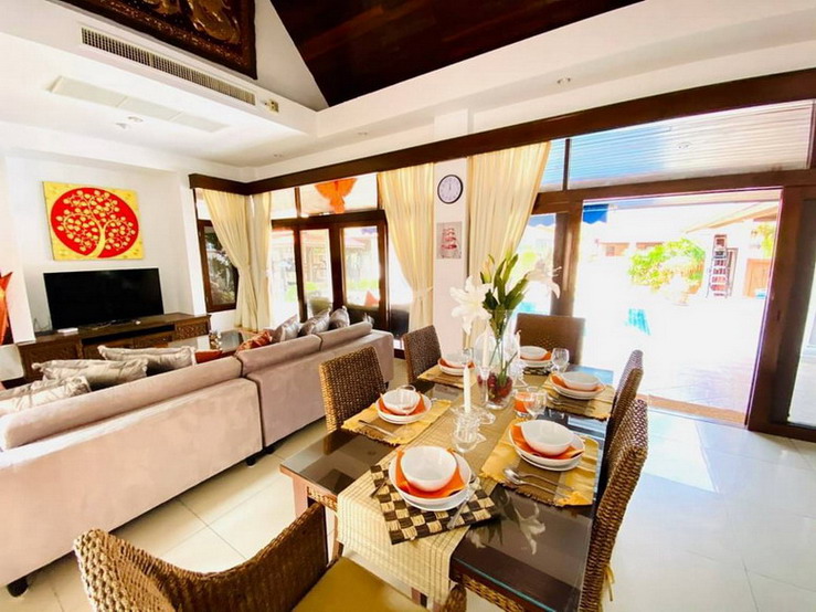 Beautiful Bali style Pool villa for Rent in East Pattaya