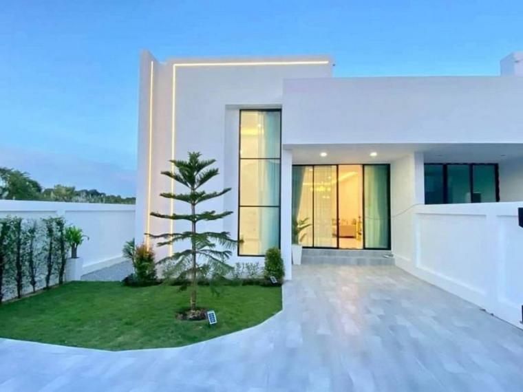 New Project Twin house in modern style for Sale at Huay Yai Pattaya